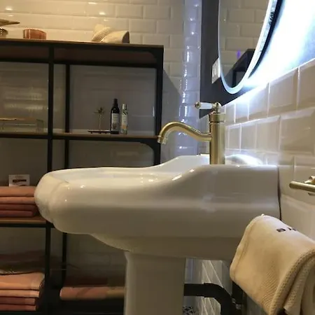 アパート Elegant Au Centre De
